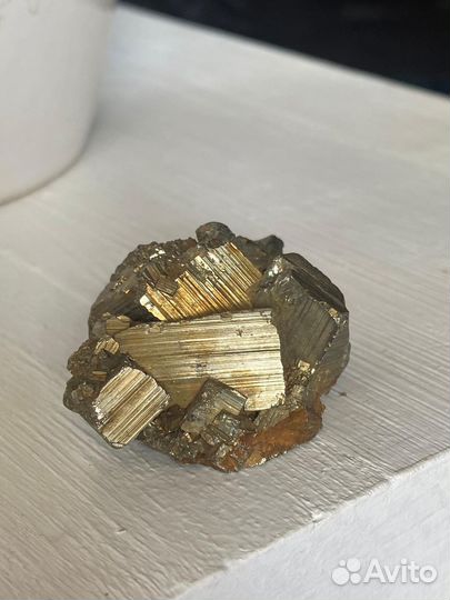 Камень минерал пирит