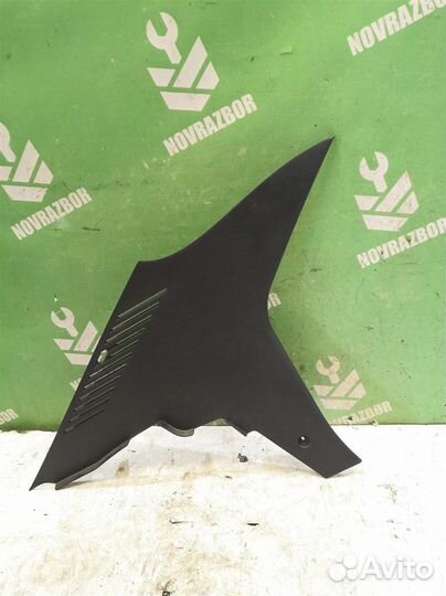 Накладка стойки Рено Логан