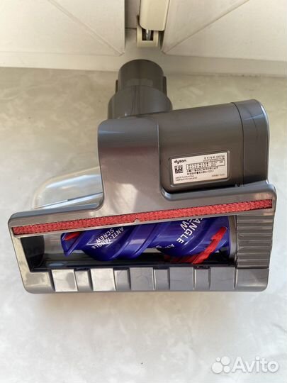 Dyson мини-электрощетка