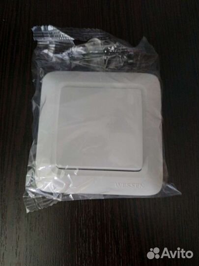 Выключатель бытовой