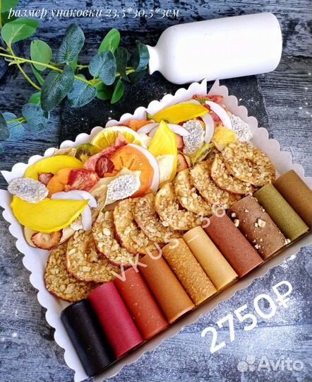 Подарочный набор с пастилой и фруктами