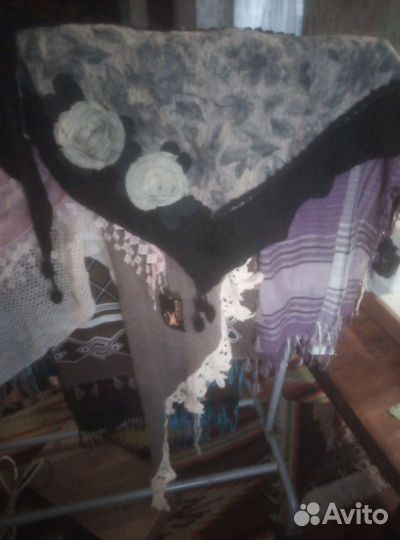 Шарфы и палантины