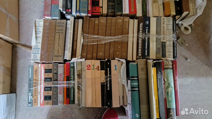 Антикварные книги по медицине, энциклопедия и т. д