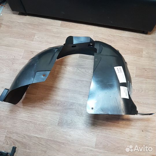 Подкрылок передний левый Opel Astra J