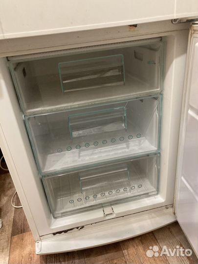 Холодильник electrolux