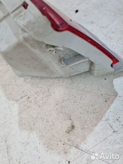 Фонарь противотуманный задний левый Toyota Land