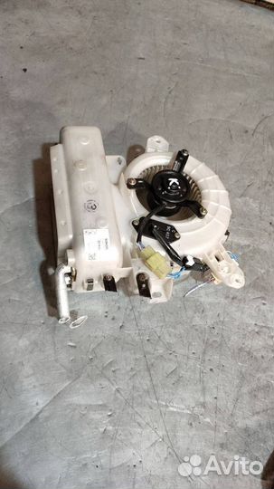 Вентилятор печки дополнительный Toyota 8711044050