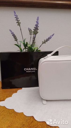 Косметички Chanel Франция,White Collection UK