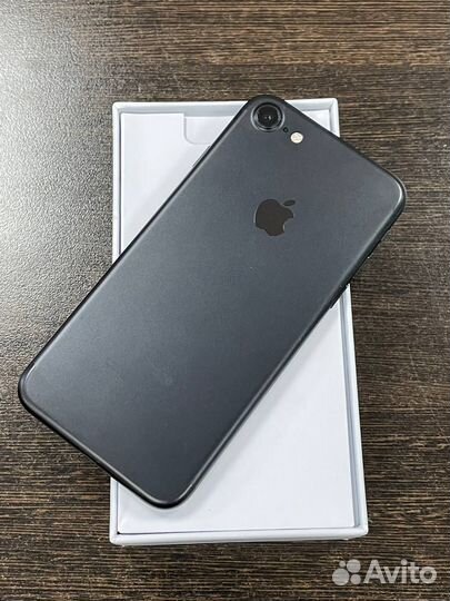 iPhone 7, 128 ГБ