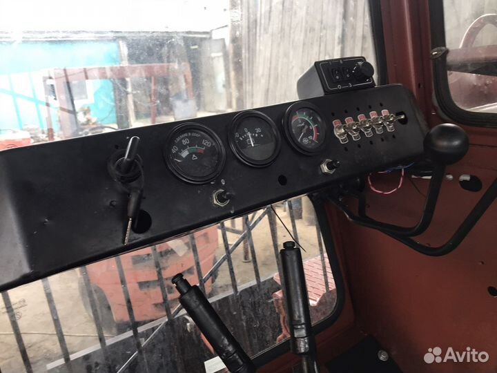 Продам трактор тдт55