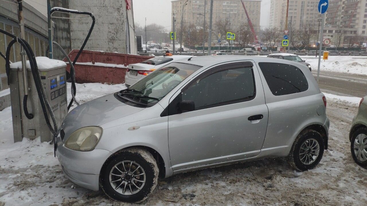 Toyota Vitz: фото владельца