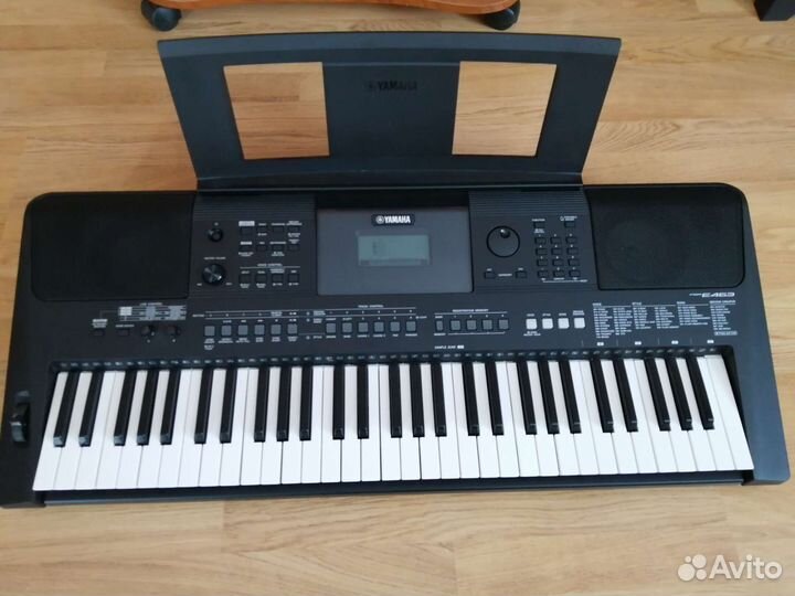 Продам синтезатор Yamaha E463