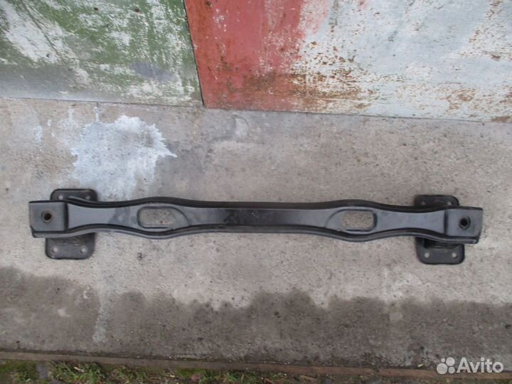 Брус кранштейн заднего бампера BMW X5 E70