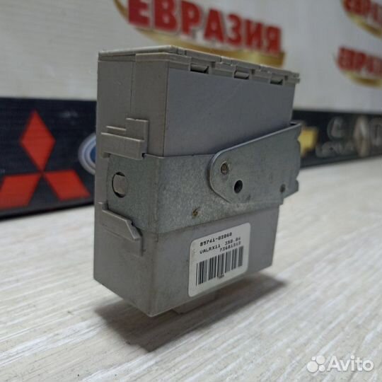 Блок управления центральным замком Toyota Corolla