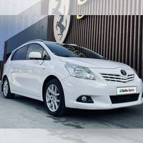 Toyota Verso 1.8 CVT, 2011, 182 250 км, с пробегом, цена 1 285 000 руб.