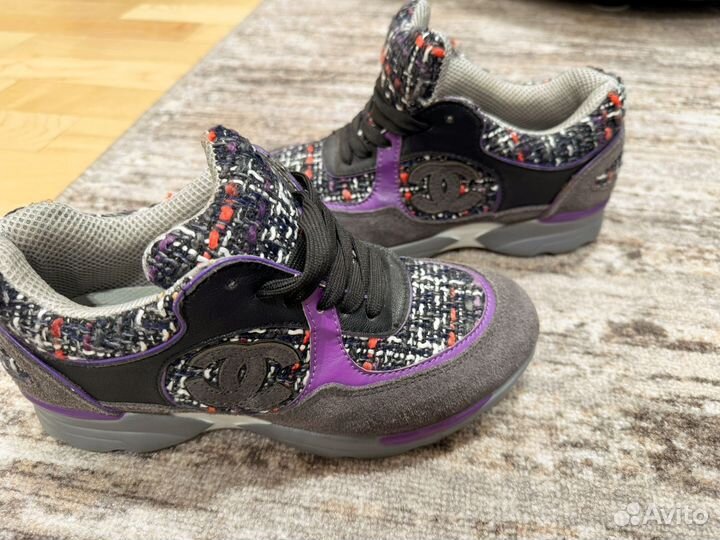 Продам кросовки шанель, обуты пару рас, 37 размер