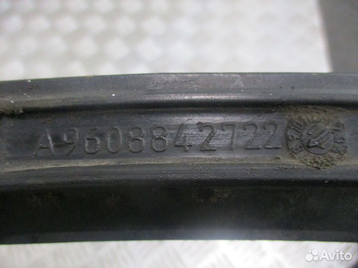 Крышка Mercedes-Benz A9608842722