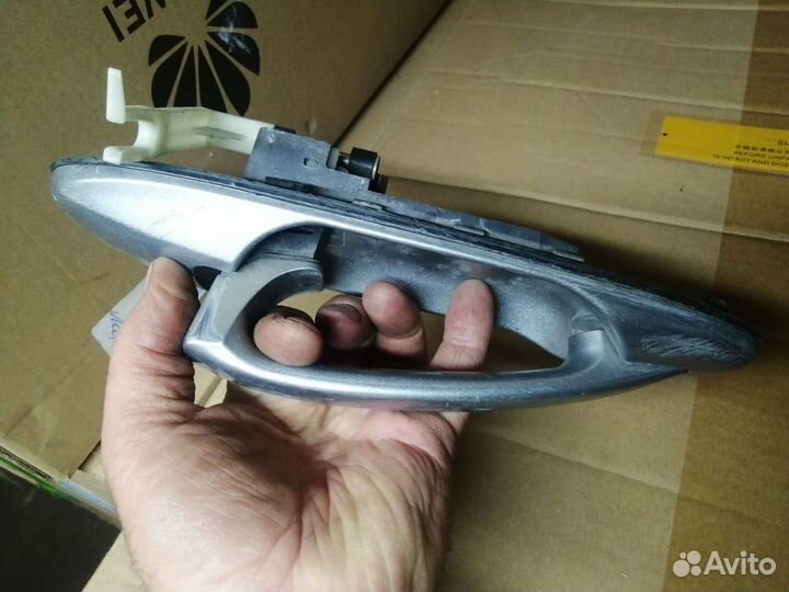 Ручка задней левой двери Toyota Land Cruiser 100