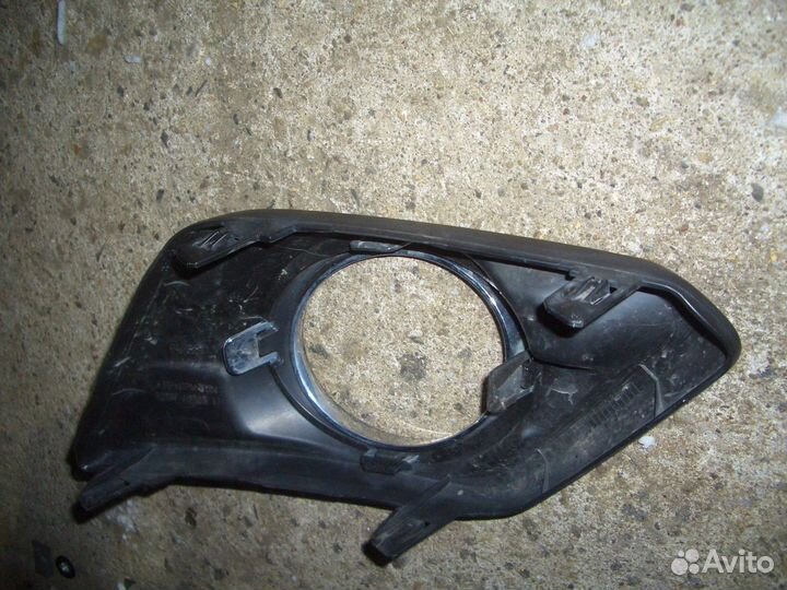 Рамка птф левая Ниссан Х-Трейл с13