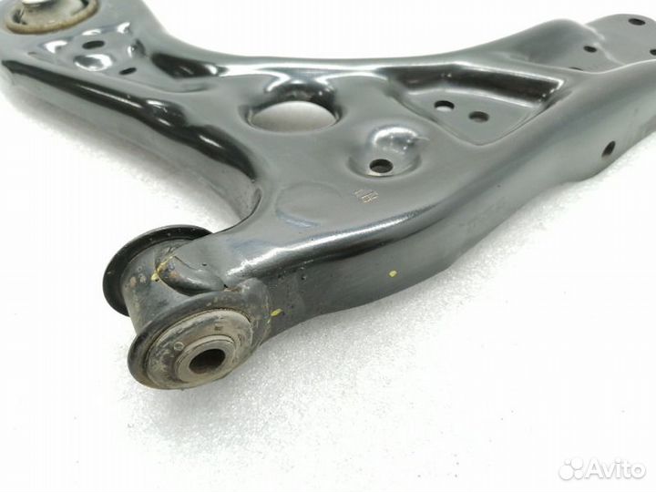 Рычаг передний левый Skoda Rapid NK6 cwva 2021