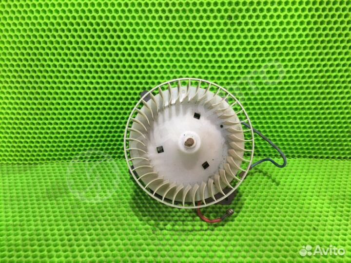 Моторчик отопителя Mercedes-Benz C W202