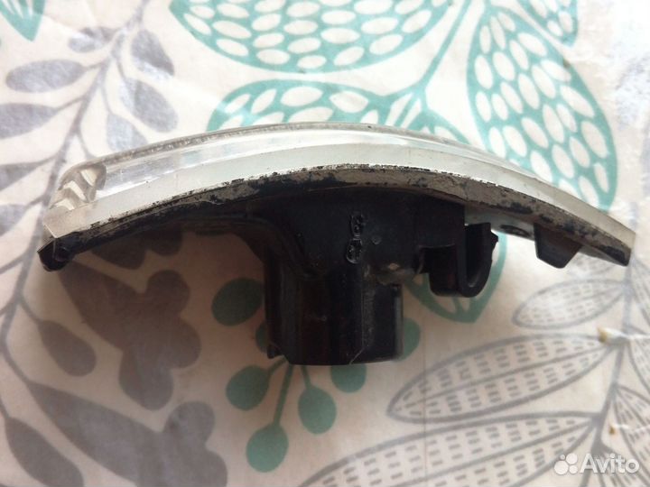 261609550 повторитель поворота зеркало пр меган 3