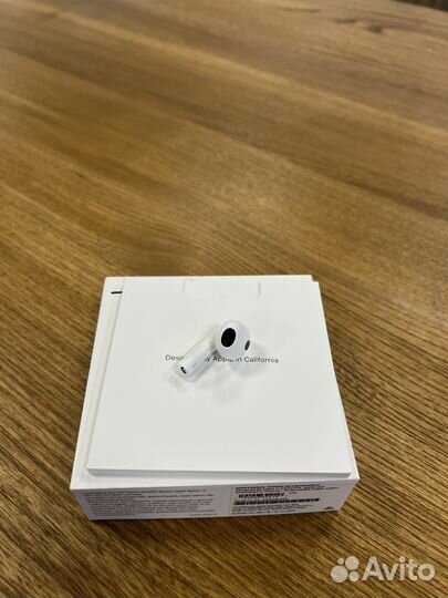 Правый наушник Apple AirPods 3