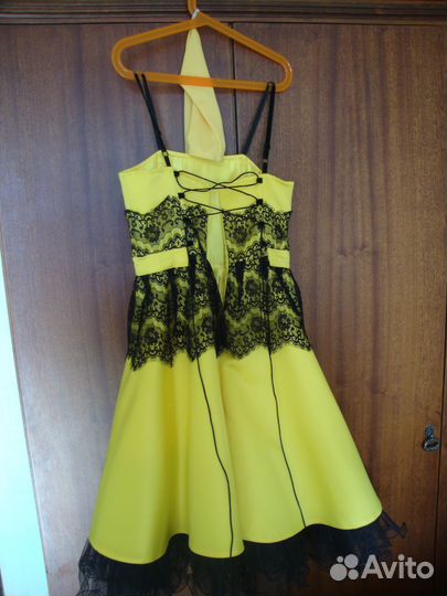 Нарядное платье