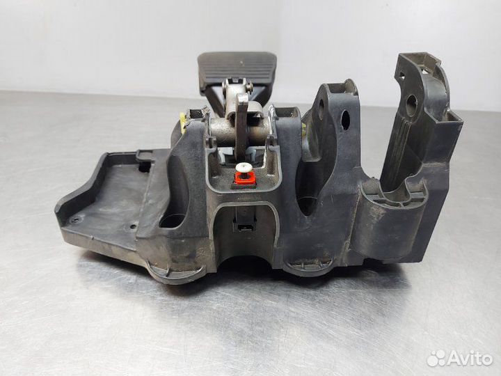 Педаль тормоза Opel Corsa D Z14XEP 2006-2014