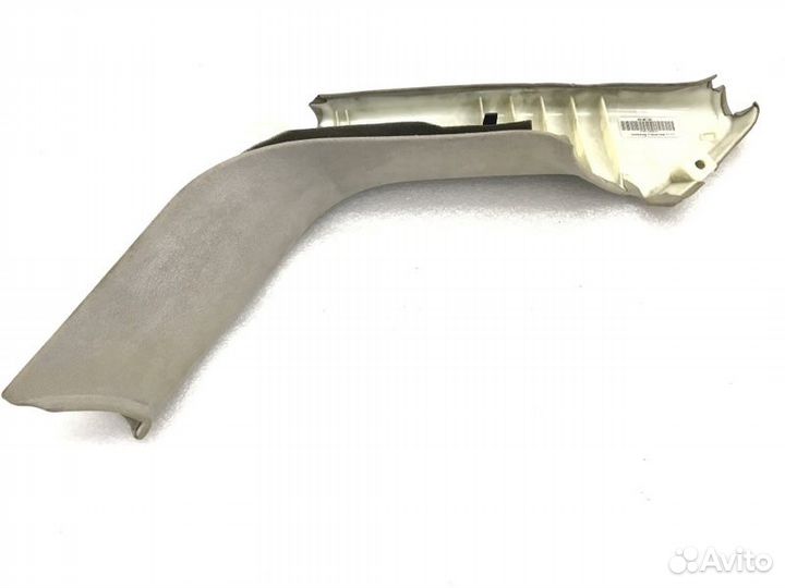 Обшивка стойки задняя левая Audi A8 D3 BVJ 2008