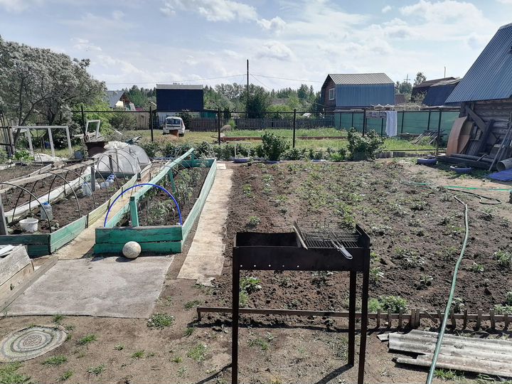 Дом 26 м² на участке 5 сот.