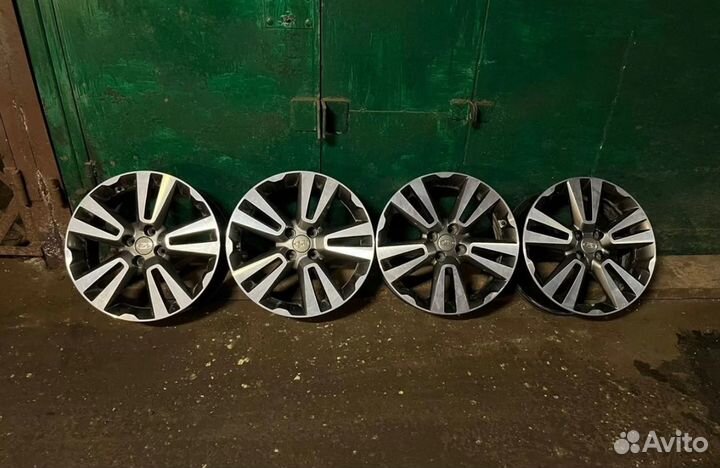 LADA Vesta Cross R17 4x100 Pirelli 205/50