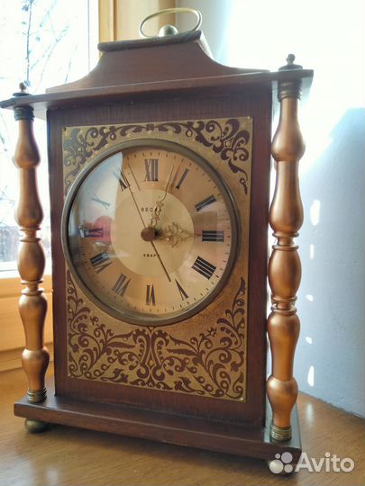 Настольные часы 