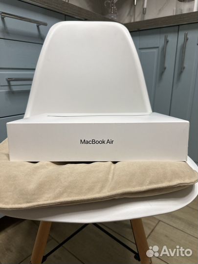 Коробка от Apple Macbook Air 13 m1