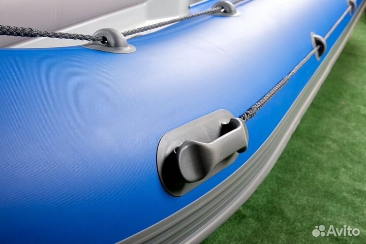 Лодка RiverBoats RIB-400 со встроенным рундуком