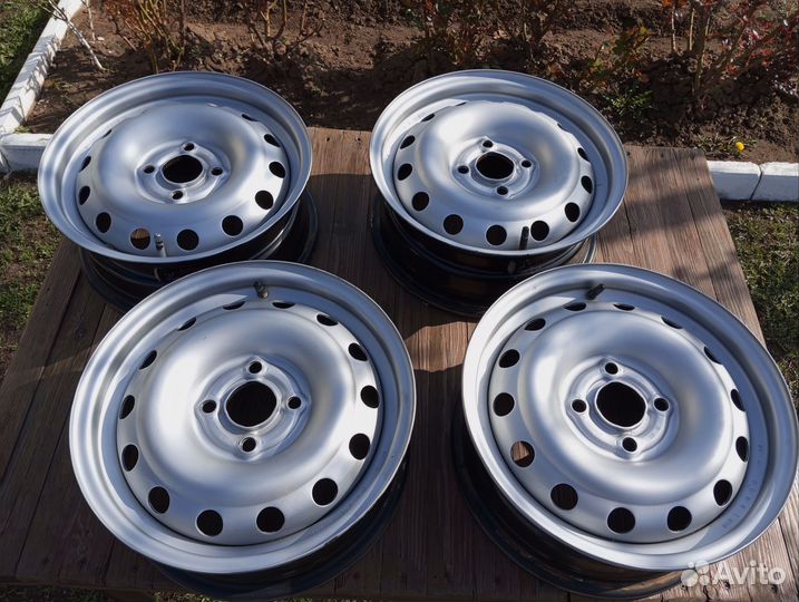 Продам диски r14 4x100 ET45 (2 комплекта 8 шт)