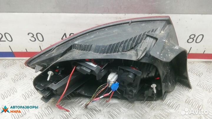 Фонарь задний правый Peugeot 407 2007