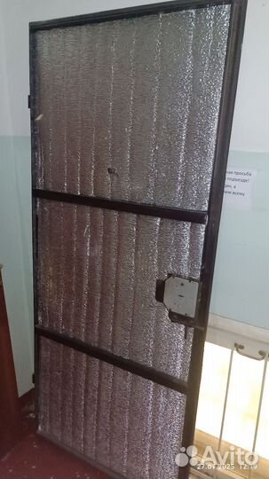 Дверь входная железная бу, самовывоз
