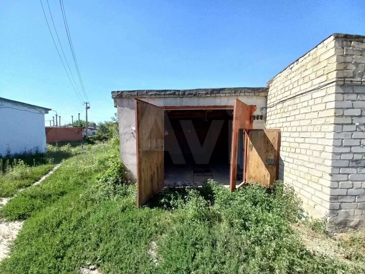 Гараж, > 30 м²
