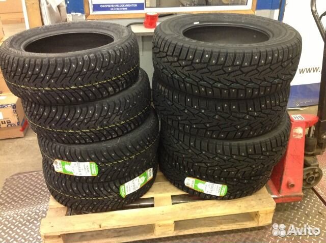 Nokian Tyres Hakkapeliitta 8 SUV 315/40 R21 111T