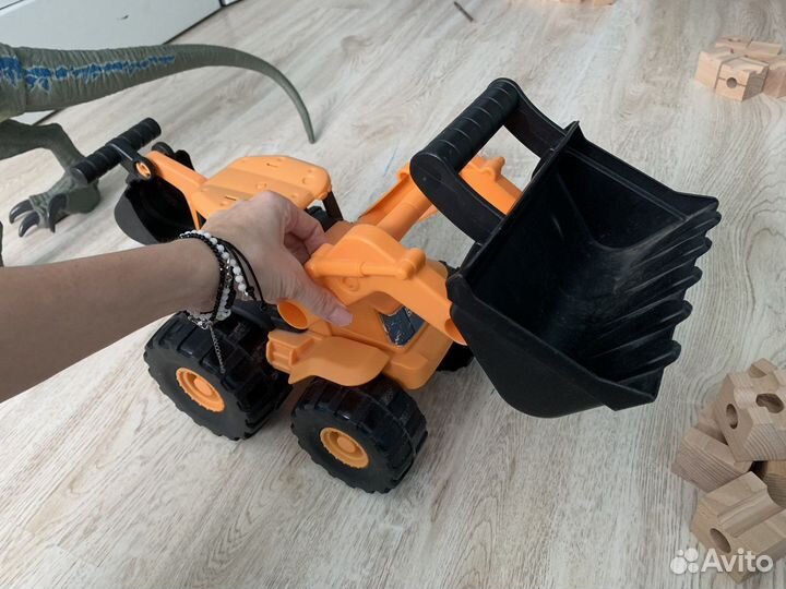 Игрушка JCB Экскаватор-погрузчик гигантский