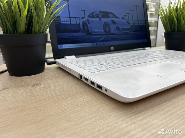 Белоснежный HP для работы и учебы