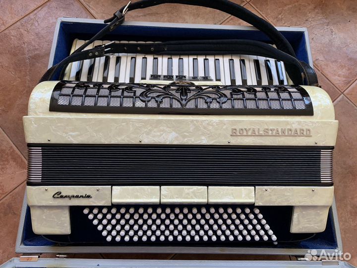 Аккордеон Royal Standard Campania