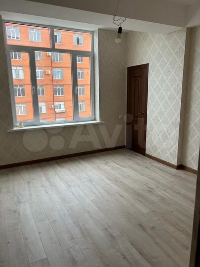 2-к. квартира, 76 м², 5/9 эт.