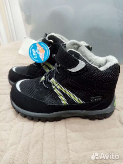 Ботинки для мальчика разм 29 новые