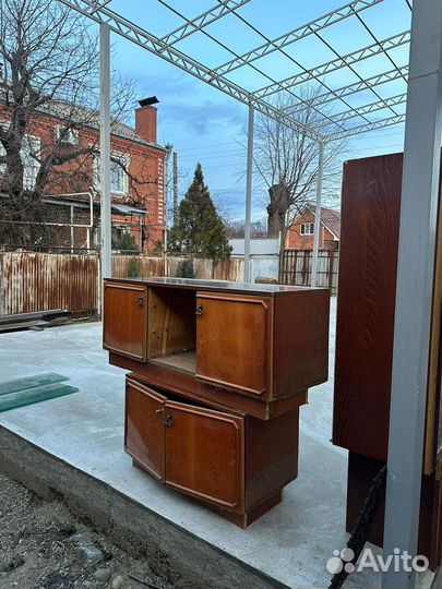 Шкаф-сервант