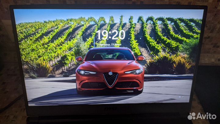 Игровой ноутбук MSI GL75 9SDK 17.3 16gb 1660TI 6gb
