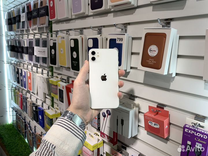 iPhone 11, 128 ГБ