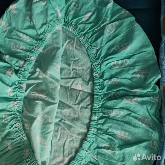 Простынь на резинке в детскую кровать