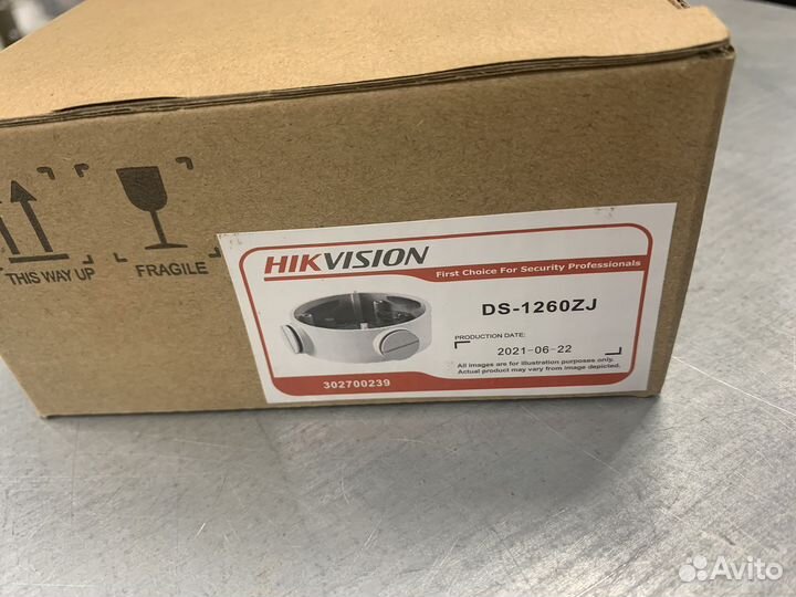 Монтажная коробка HikVision DS-1260ZJ